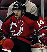 gionta_121505bs.jpg